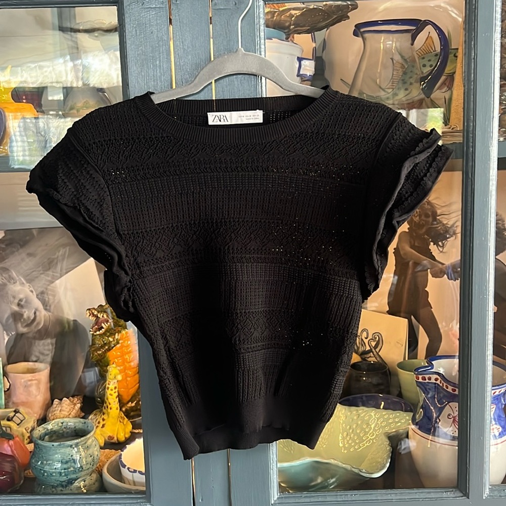 Black Zara t shirt size medium/small